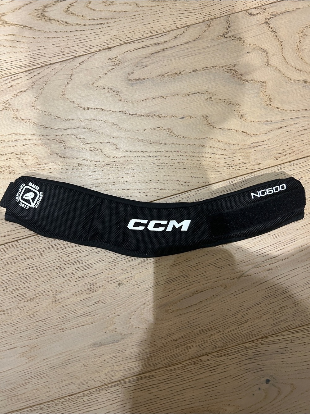 CCM NG600 Chin Guard for Kids - Protective Hockey Accessory